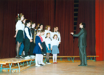 TANÍTVÁNYAIVAL... e11